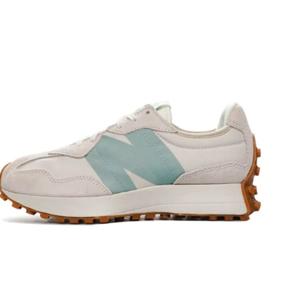 New Balance 327